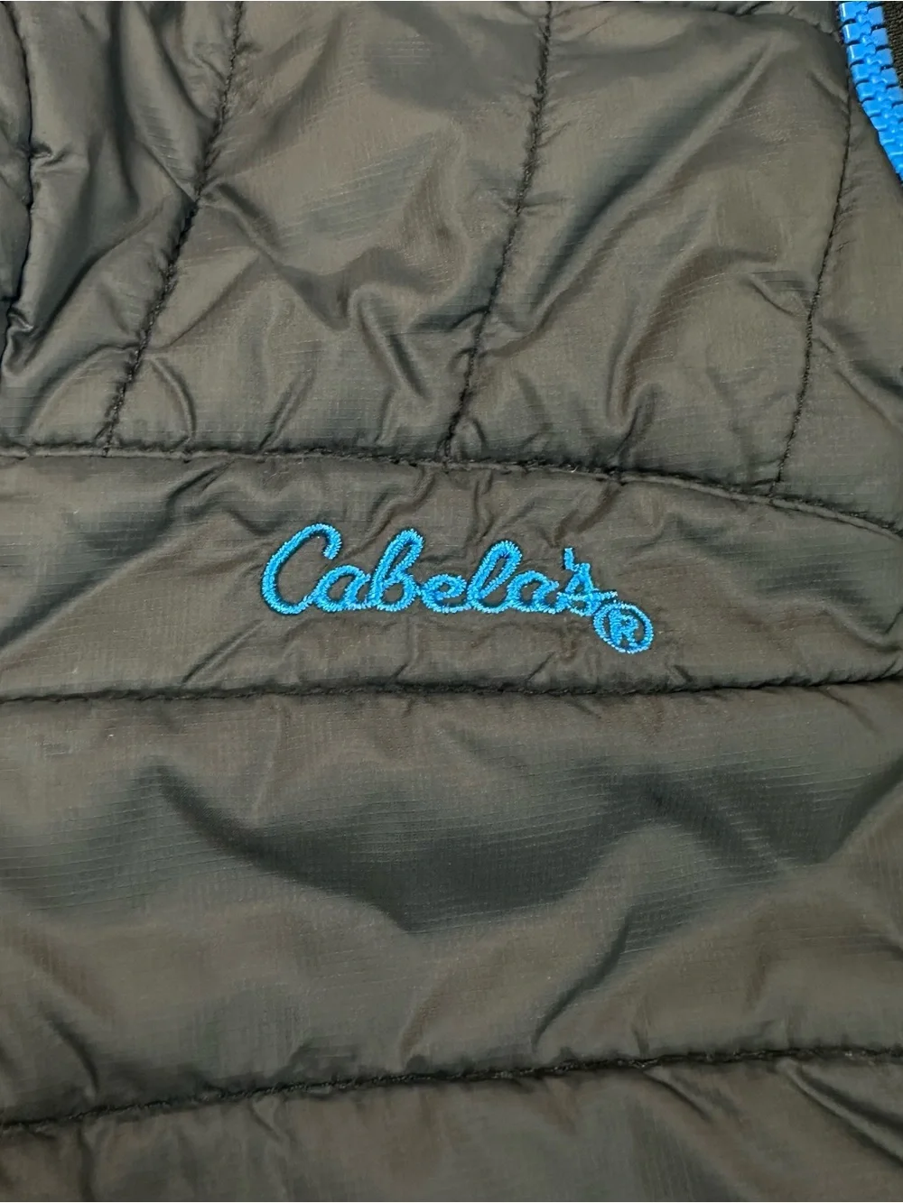 Cabela's Black Kids Puffer Jacket with Bright Blue Trim size XS